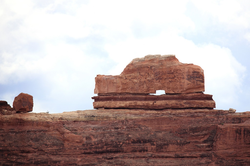 066 Canyonlands The shoe.JPG