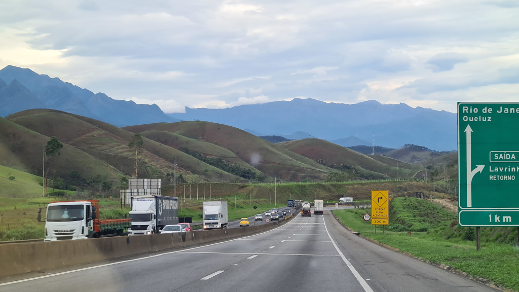 181 Itatiaia - rte vers.jpg